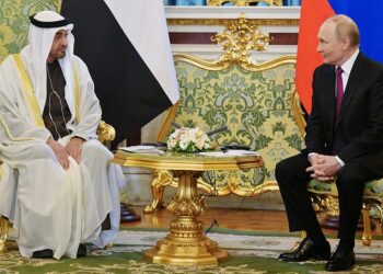 Путин и лидер ОАЭ обсудили экономику и безопасность на встрече в Кремле