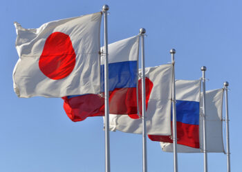 Япония ввела новые санкции против России