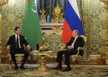 Путин поздравил Туркменистан с Днем независимости