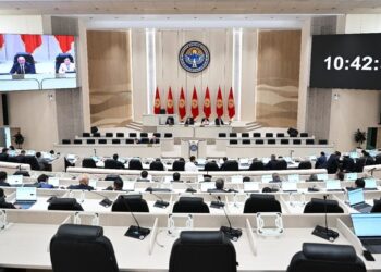 Внеочередные выборы: парламентская гонка – битва за повестку и медиавлияние