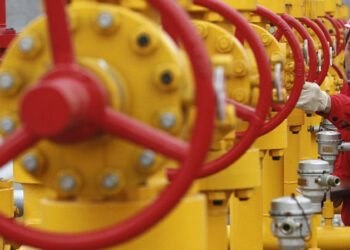 Китай становится крупнейшим в мире импортером трубопроводного газа, обгоняя Германию