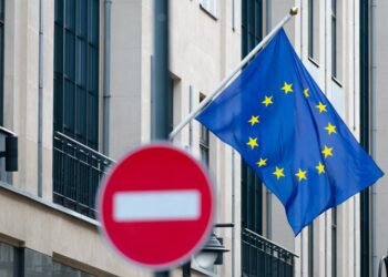 Евросоюз готовит санкции против банков в Центральной Азии