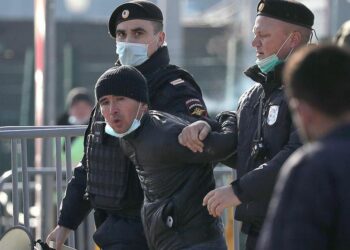 Россия задержала больше 400 разыскиваемых граждан Таджикистана: что известно