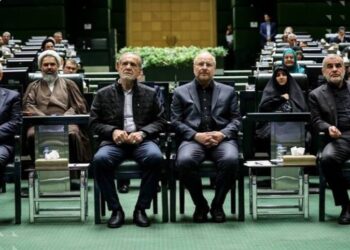 Парламент Ирана собрался на закрытое заседание с участием президента по ключевым вопросам