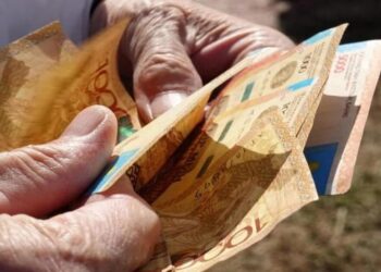 Казахстан обсуждает передачу пенсионных активов в частные руки