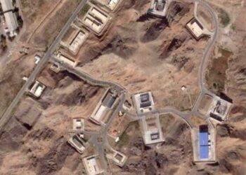 Иран восстанавливает разрушенные Израилем ракетные заводы