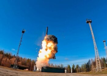 Россия провела масштабные учения ядерной триады под руководством Путина