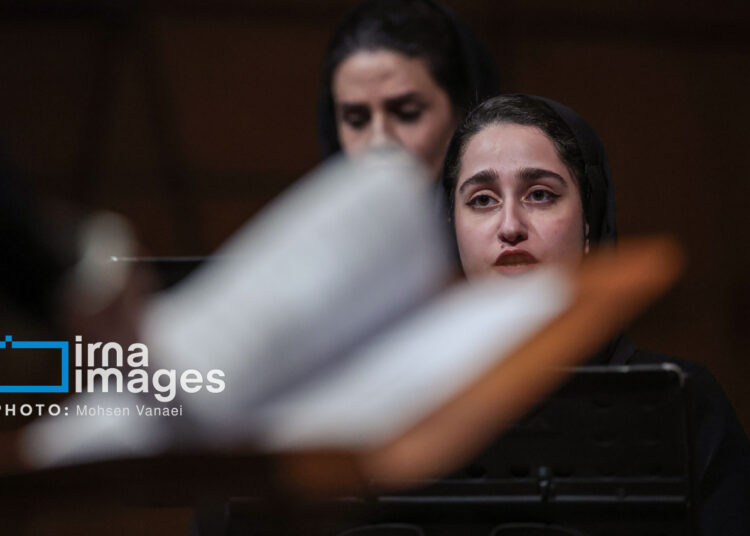 В Тегеране прошла вторая «Ночь Баха» под управлением Сахар Анзали