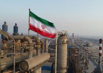 Иран побил семилетний рекорд экспорта нефти — около 2 млн баррелей в сутки, несмотря на возвращение санкций