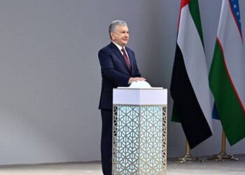 Узбекистан запускает крупнейшую программу по сокращению бюрократии