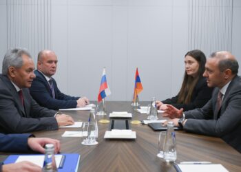 Переговоры секретарей Совбезов России и Армении в Москве