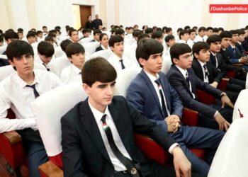В Душанбе наказали более 1300 родителей за «ненадлежащее воспитание» детей