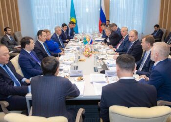 Казахстан и Россия обсудили вопросы логистики, АПК и миграции