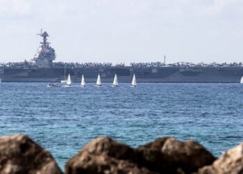 Авианосная группа ВМС США вошла в Карибское море