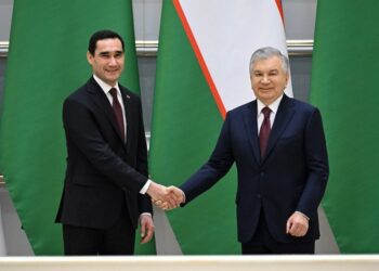 Узбекистан и Туркменистан открыли совместную торговую зону «Шават–Дашогуз»