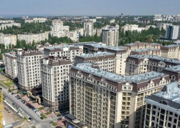 Кыргызстан может ввести ограничения на покупку недвижимости гражданами соседних стран