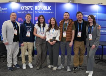 Голосовой ИИ из Кыргызстана: новая разработка бросает вызов OpenAI и Google