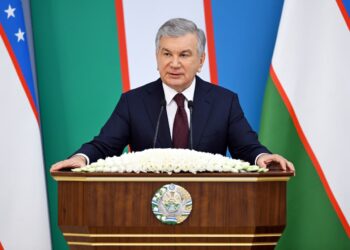 Мирзиёев поручил обновить оборонную доктрину Узбекистана