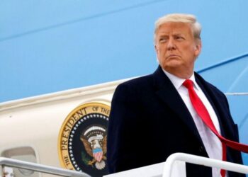 «Военная дипломатия» Трампа: сигнал к деэскалации или подготовка к силовому сценарию?