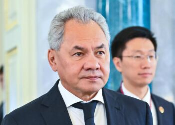 Шойгу предупредил Пашиняна: смена концессионера армянских железных дорог может привести к тяжёлым последствиям