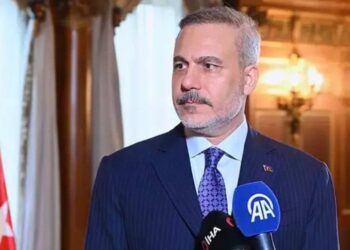 Фидан: Турция планирует отправить в Газу 20.000 контейнерных домов