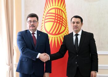 Бишкек укрепляет парламентскую дипломатию: новый спикер готовится к визиту в Москву