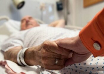 Тяжелобольные в Кыргызстане будут бесплатно получать обезболивающее и амбулаторное лечение