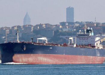 Атака на нефтяной танкер в Чёрном море: новый риск для энергетических маршрутов
