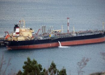Российский танкер с гуманитарным грузом — нефтью прибыл на Кубу