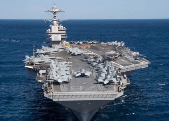 Пожар на авианосце США USS «Gerald R. Ford»: случайность или саботаж?