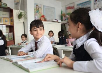 Teach For Tajikistan: молодые таджикистанцы будут преподавать в сельских школах