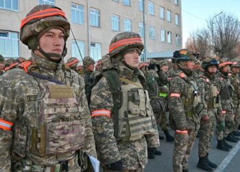Казахстан усиливает боевую готовность: стартовали учения «Юг»