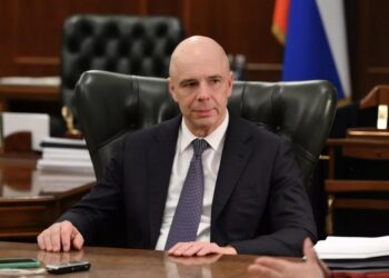 Силуанов: блокада Ормузского пролива грозит миру экономическим кризисом
