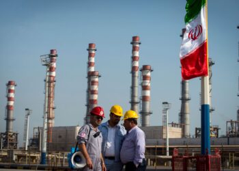 «Удар по нефти ИРИ — удар по всему региону»: в Иране ответили на угрозы Трампа и предупредили о жёстком сценарии