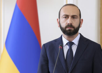 Армения не выходит из ЕАЭС: Арарат Мирзоян снял вопрос с повестки дня