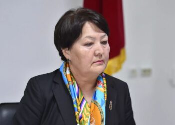 В Кыргызстане появилась петиция с требованием отставки министра просвещения