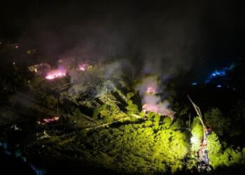 Более 20 человек погибли при взрыве на фабрике фейерверков в Китае — ВИДЕО