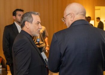 Глава МИД Ирана сообщил о договоренностях по санкциям, нефти и Ливану