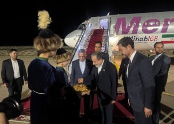Глава МИД Ирана прибыл в Чолпон-Ату для участия в заседании Совета министров иностранных дел ШОС