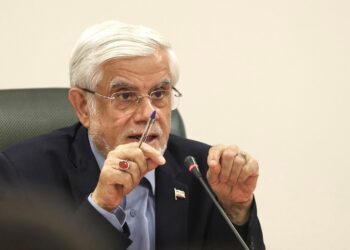 Ареф: развитие оборонных технологий — право Ирана, не требующее разрешения