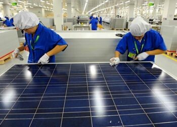 Сингапур наладит производство солнечных батарей в Кыргызстане