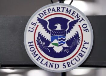США урезали сроки пребывания для иностранных студентов и журналистов