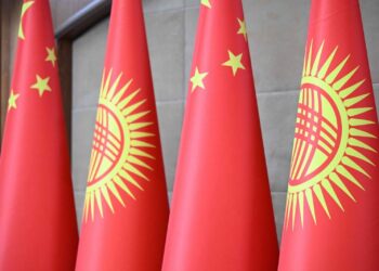 Китай облегчил визовый режим для граждан Кыргызстана