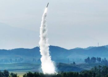 КНДР запустила несколько баллистических ракет в сторону Японского моря