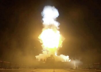 Вечные агрессоры: США снова нанесли удары по Ирану в районе Ормузского пролива