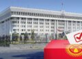 Учителей, врачей и студентов запретили привлекать к предвыборной агитации в Кыргызстане